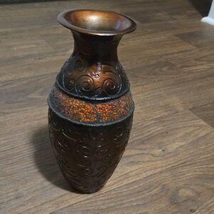 Elegant Bronze Decorative Vase